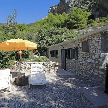 Secluded Fisherman's Cove Velo Zvirje, Brac - 11034 * Selca (Brac)